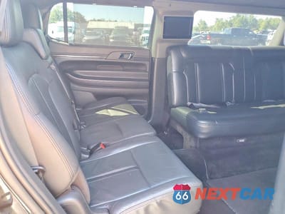 Zdjęcie 10 z 12 samochodu: 2015 LINCOLN MKT VIN:2L1MJ5LK7FBL01832 - miniatura