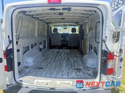 Zdjęcie 6 z 10 samochodu: 2020 NISSAN NV 2500 HD S VIN:1N6BF0KY0LN809481 - miniatura