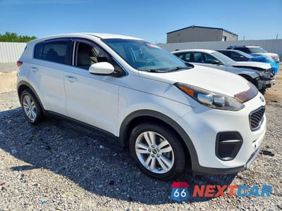 Czwarte zdjęcie samochodu z boku: 2017 KIA SPORTAGE LX VIN:KNDPM3AC3H7233144 - miniatura