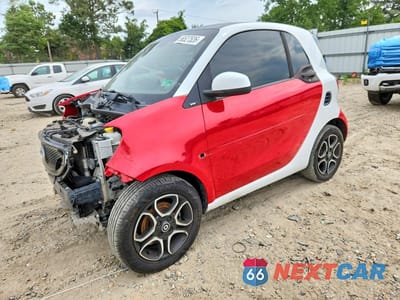 2017 SMART FORTWO WMEFJ5DA2HK205604 - główne zdjęcie licytacji z USA - miniatura