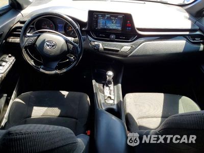 Zdjęcie 8 z 12 samochodu: 2018 TOYOTA C-HR XLE VIN:NMTKHMBXXJR019221 - miniatura