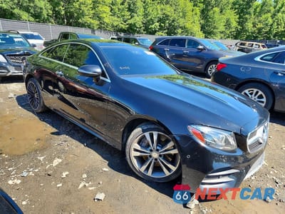 Czwarte zdjęcie samochodu z boku: 2018 MERCEDES-BENZ E 400 VIN:WDD1J6FB6JF011859 - miniatura