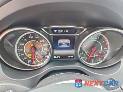 Zdjęcie 9 z 13 samochodu: 2018 MERCEDES-BENZ CLA 45 AMG VIN:WDDSJ5CB6JN524876 - miniatura