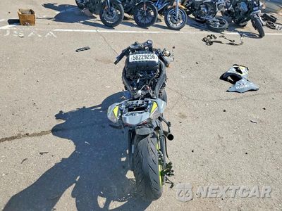 Zdjęcie 6 z 9 samochodu: 2015 SUZUKI GSX-R1000 VIN:JS1GT78A0F2100263 - miniatura