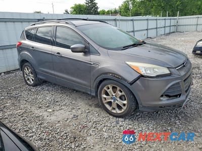 Czwarte zdjęcie samochodu z boku: 2013 FORD ESCAPE SE VIN:1FMCU0GXXDUA99389 - miniatura
