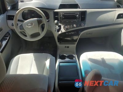 Zdjęcie 8 z 13 samochodu: 2011 TOYOTA SIENNA LE VIN:5TDKK3DC6BS049406 - miniatura