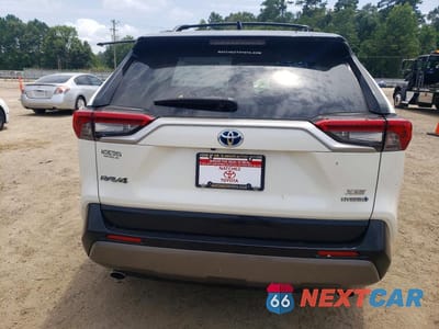 Zdjęcie 6 z 12 samochodu: 2019 TOYOTA RAV4 XSE VIN:JTMEWRFV8KJ003446 - miniatura
