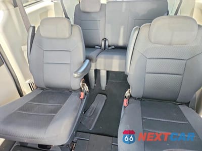 Zdjęcie 10 z 13 samochodu: 2010 DODGE GRAND CARAVAN SXT VIN:2D4RN5D10AR119816 - miniatura
