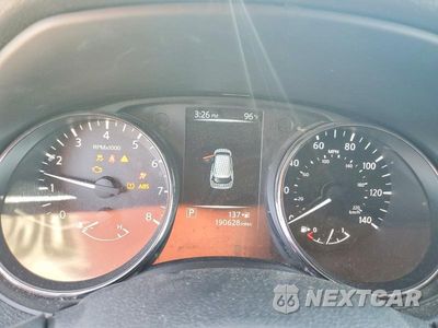 Zdjęcie 9 z 13 samochodu: 2017 NISSAN ROGUE SV VIN:5N1AT2MT7HC824384 - miniatura