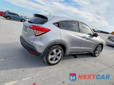 Trzecie zdjęcie samochodu z tyłu: 2017 HONDA HR-V EX VIN:3CZRU5H55HG706262 - miniatura