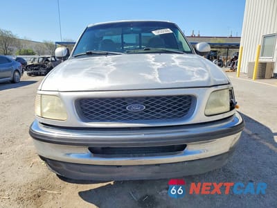 Piąte zdjęcie samochodu w środku: 1998 FORD F150 VIN:1FTZX1766WKC06343 - miniatura