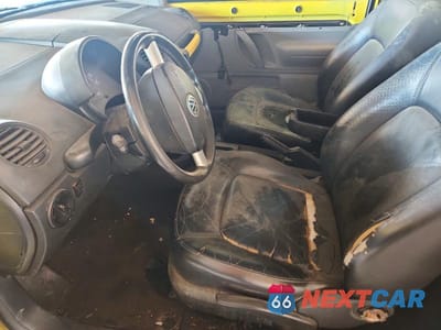 Zdjęcie 7 z 12 samochodu: 2002 VOLKSWAGEN NEW BEETLE GLS VIN:3VWCD21C12M450016 - miniatura