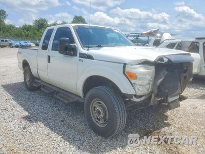Czwarte zdjęcie samochodu z boku: 2011 FORD F250 SUPER DUTY VIN:1FT7X2B6XBEC81740 - miniatura
