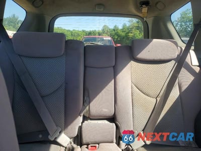 Zdjęcie 10 z 13 samochodu: 2006 TOYOTA RAV4 BASE VIN:JTMBD33VX66009400 - miniatura