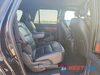 Zdjęcie 11 z 13 samochodu: 2022 LINCOLN NAVIGATOR L VIN:5LMJJ3NT8NEL13791 - miniatura