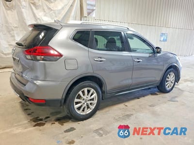 Trzecie zdjęcie samochodu z tyłu: 2020 NISSAN ROGUE SV VIN:KNMAT2MV1LP510446 - miniatura