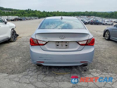 Zdjęcie 6 z 12 samochodu: 2013 HYUNDAI SONATA SE VIN:5NPEC4AC8DH808277 - miniatura
