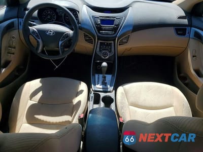 Zdjęcie 8 z 12 samochodu: 2013 HYUNDAI ELANTRA GLS VIN:5NPDH4AE4DH303853 - miniatura