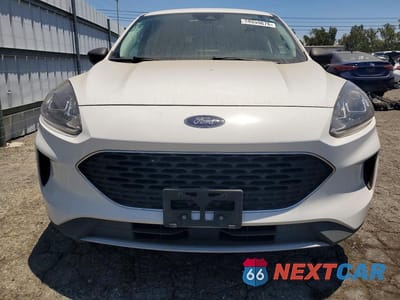 Piąte zdjęcie samochodu w środku: 2022 FORD ESCAPE SE VIN:1FMCU0G61NUA64104 - miniatura