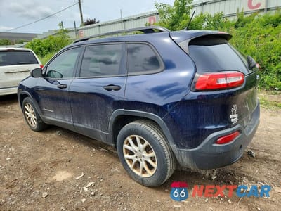 Drugie zdjęcie samochodu z przodu: 2016 JEEP CHEROKEE SPORT VIN:1C4PJLAB7GW303569 - miniatura