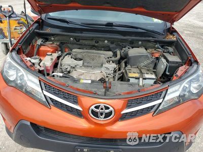 Zdjęcie 12 z 13 samochodu: 2015 TOYOTA RAV4 XLE VIN:JTMRFREV4FD159605 - miniatura
