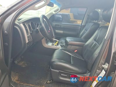 Zdjęcie 7 z 12 samochodu: 2013 TOYOTA TUNDRA CREWMAX SR5 VIN:5TFDW5F13DX283844 - miniatura
