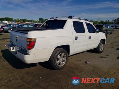 Trzecie zdjęcie samochodu z tyłu: 2006 HONDA RIDGELINE RTL VIN:2HJYK165X6H515769 - miniatura