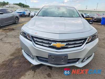 Piąte zdjęcie samochodu w środku: 2016 CHEVROLET IMPALA LT VIN:2G1105SAXG9192432 - miniatura