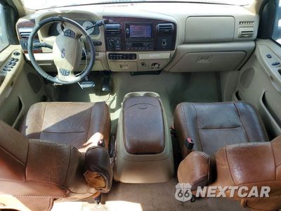 Zdjęcie 8 z 12 samochodu: 2006 FORD F250 SUPER DUTY VIN:1FTSW21P16EA21482 - miniatura