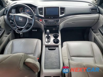Zdjęcie 8 z 13 samochodu: 2017 HONDA PILOT EXL VIN:5FNYF6H56HB009366 - miniatura