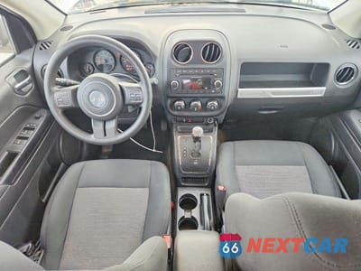 Zdjęcie 8 z 13 samochodu: 2014 JEEP COMPASS SPORT VIN:1C4NJDBB3ED879552 - miniatura
