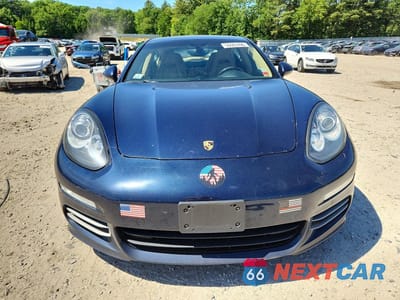 Piąte zdjęcie samochodu w środku: 2016 PORSCHE PANAMERA 2 VIN:WP0AA2A72GL003550 - miniatura