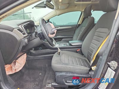 Zdjęcie 7 z 13 samochodu: 2019 FORD FUSION SE VIN:3FA6P0T98KR236582 - miniatura