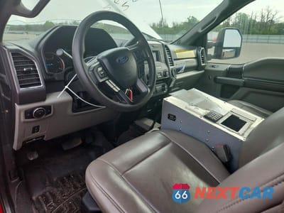 Zdjęcie 8 z 13 samochodu: 2017 FORD F550 SUPER DUTY VIN:1FD0X5HT9HEC91194 - miniatura