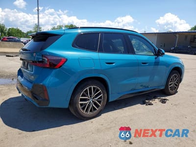Trzecie zdjęcie samochodu z tyłu: 2023 BMW X1 XDRIVE28I VIN:WBX73EF03P5W71348 - miniatura