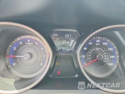 Zdjęcie 9 z 12 samochodu: 2015 HYUNDAI ELANTRA LIMITED VIN:5NPDH4AE9FH546948 - miniatura