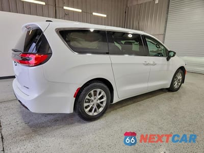 Trzecie zdjęcie samochodu z tyłu: 2026 CHRYSLER PACIFICA LIMITED VIN:2C4RC1GG9TR178930 - miniatura