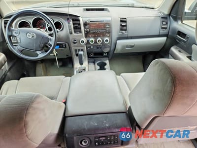 Zdjęcie 8 z 14 samochodu: 2010 TOYOTA SEQUOIA SR5 VIN:5TDBY5G1XAS027105 - miniatura