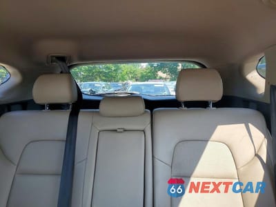 Zdjęcie 10 z 13 samochodu: 2019 HYUNDAI TUCSON LIMITED VIN:KM8J33AL0KU000285 - miniatura