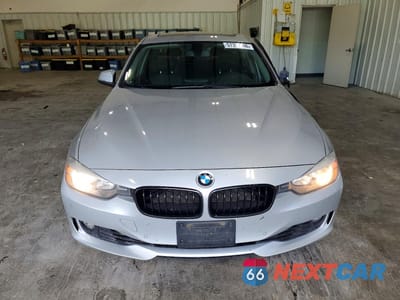 Piąte zdjęcie samochodu w środku: 2015 BMW 328 XI SULEV VIN:WBA3B5G58FNS19870 - miniatura