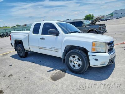 Czwarte zdjęcie samochodu z boku: 2007 CHEVROLET SILVERADO K1500 VIN:1GCEK19017Z584990 - miniatura