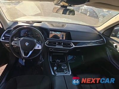 Zdjęcie 9 z 14 samochodu: 2019 BMW X7 XDRIVE50I VIN:5UXCX4C53KLS35998 - miniatura