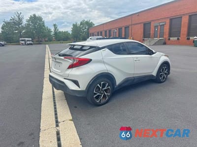 Czwarte zdjęcie samochodu z boku: 2018 TOYOTA C-HR XLE VIN:NMTKHMBX0JR023438 - miniatura