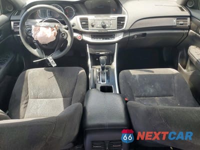 Zdjęcie 8 z 12 samochodu: 2015 HONDA ACCORD VIN:1HGCR2F71FA209691 - miniatura