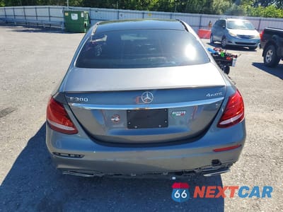 Zdjęcie 6 z 12 samochodu: 2017 MERCEDES-BENZ E 300 4MATIC VIN:WDDZF4KB6HA132039 - miniatura