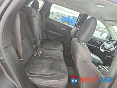 Zdjęcie 11 z 13 samochodu: 2015 JEEP CHEROKEE LATITUDE VIN:1C4PJLCB7FW627696 - miniatura