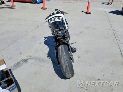 Czwarte zdjęcie samochodu z boku: 2006 YAMAHA YZFR6 L VIN:JYARJ12E76A002426 - miniatura