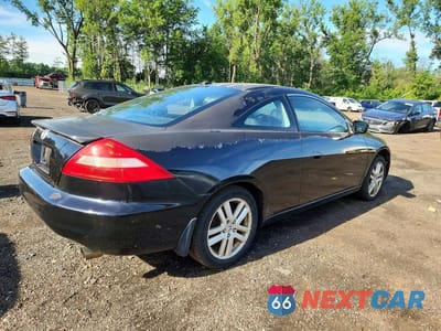 Trzecie zdjęcie samochodu z tyłu: 2004 HONDA ACCORD EX VIN:1HGCM81784A012507 - miniatura