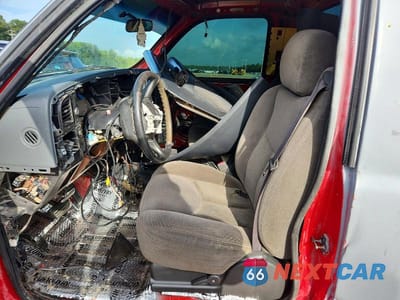 Zdjęcie 7 z 13 samochodu: 2001 CHEVROLET SILVERADO K1500 VIN:1GCEK14T21Z119529 - miniatura
