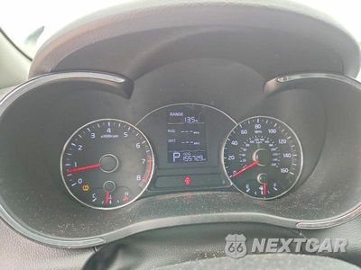 Zdjęcie 9 z 12 samochodu: 2015 KIA FORTE LX VIN:KNAFX4A6XF5375760 - miniatura